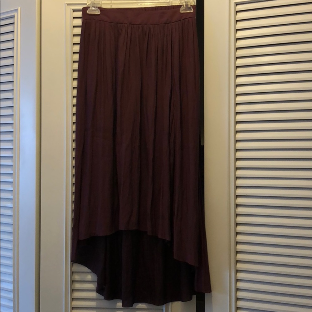 Merlot high low skirt from Aritizia